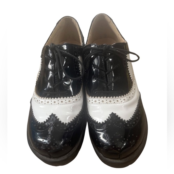 PVC Black white classic oxford lace up round toe - Picture 2 of 4